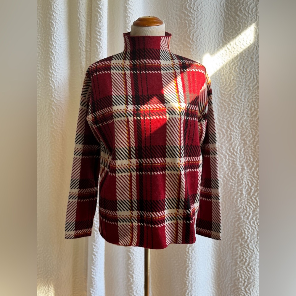 ❤️ Tahari Plaid Mock Neck Knit Top – Red & Cream (Size M)